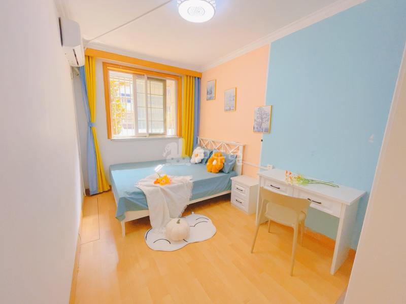 爱达花园兰花园10386533卧室图2