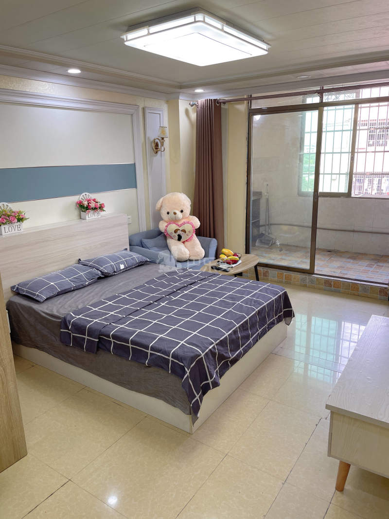 龙溪村10399050卧室图3