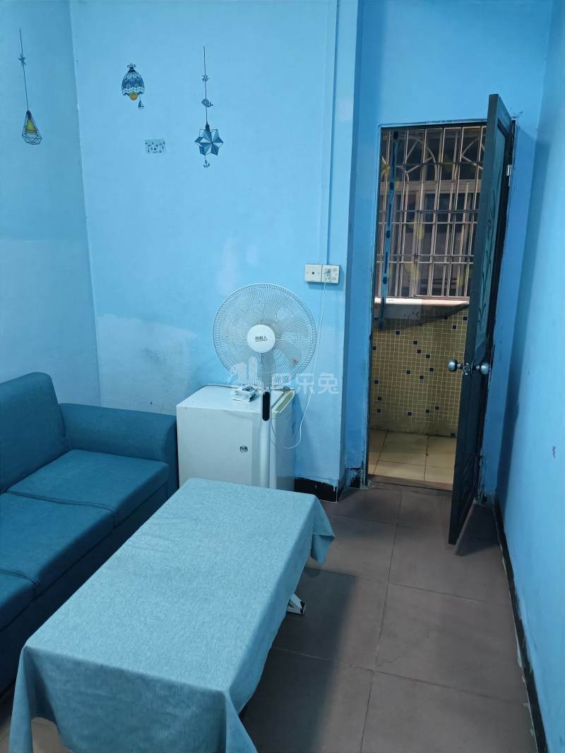 望岗村(白云区嘉禾街77号)10399876客厅图3