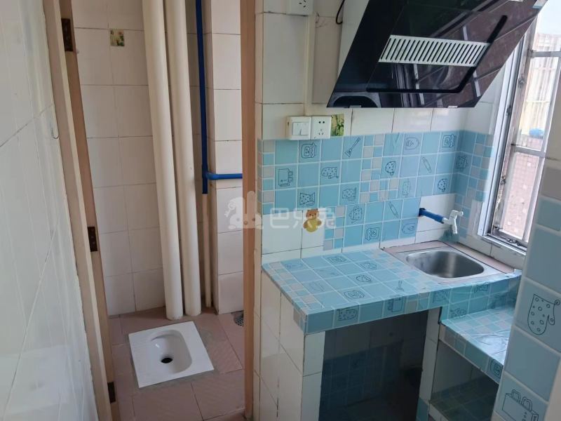 上社村10399930卫生间图1