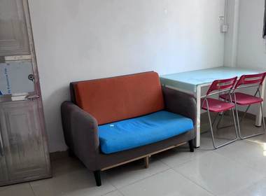 招村新街 1室1厅1卫