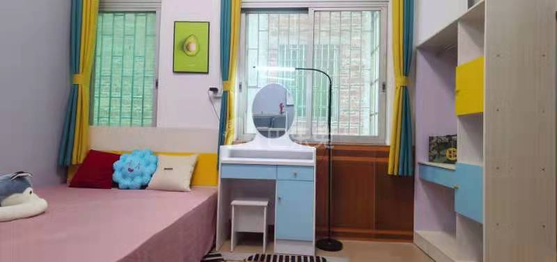 龙溪村10407521卧室图2