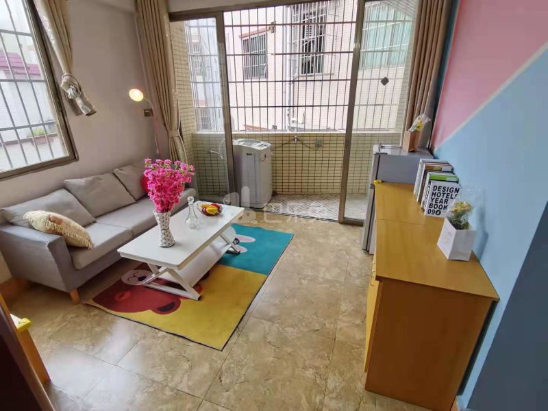 龙溪村10407659客厅图4