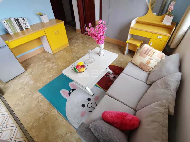 龙溪村10407659客厅图5