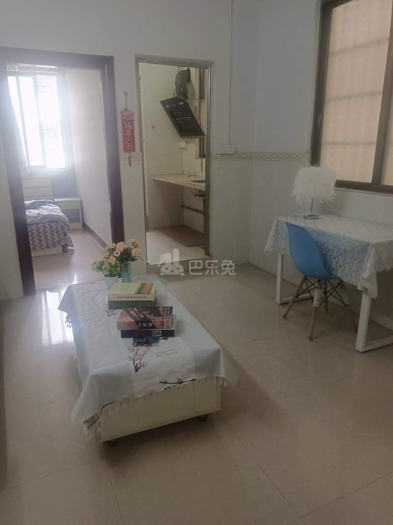 东塱村10408373卧室图1