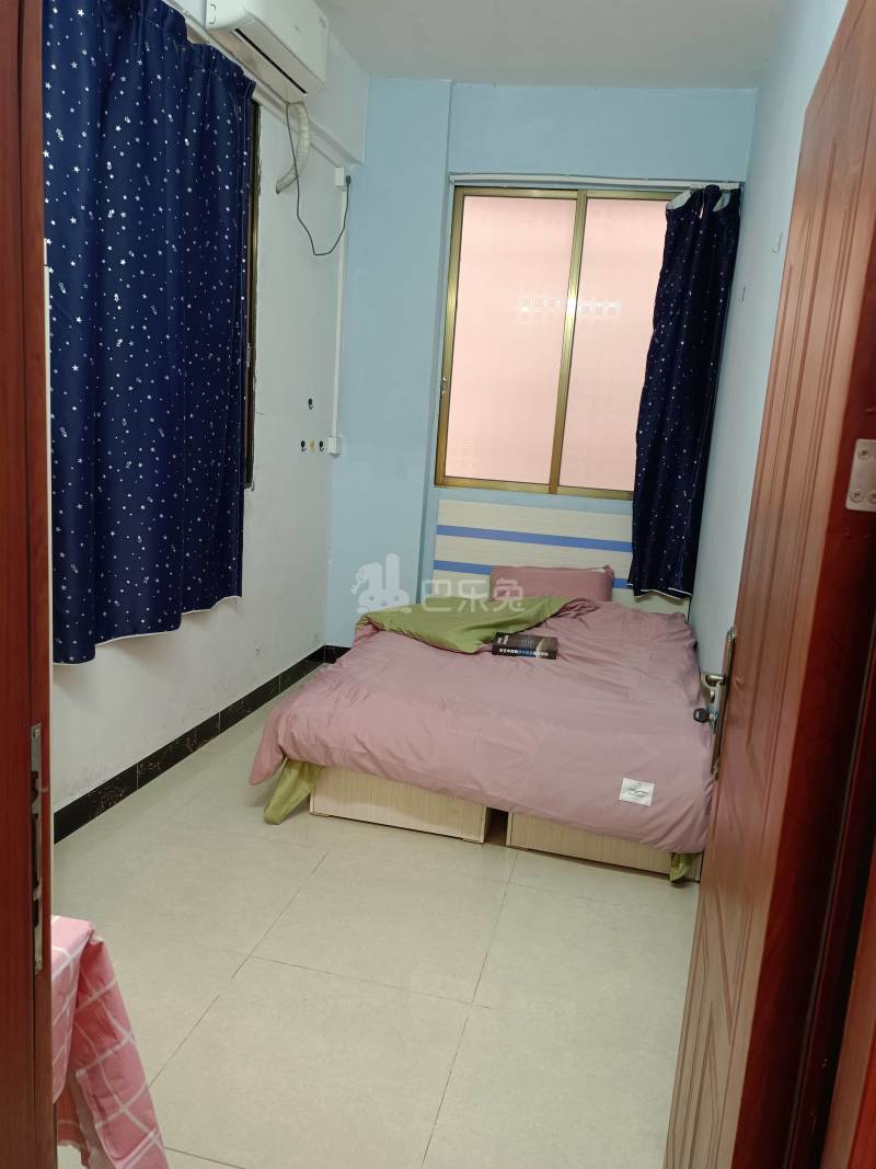 东塱村10408408卧室图0