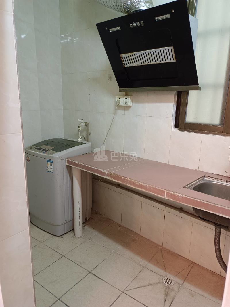 东塱村10408408周边环境图2