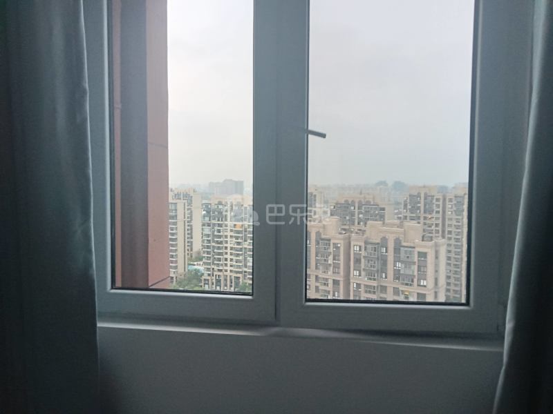 匡巷二村10521178卧室窗户图6