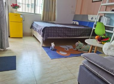 凤池村 1室0厅1卫