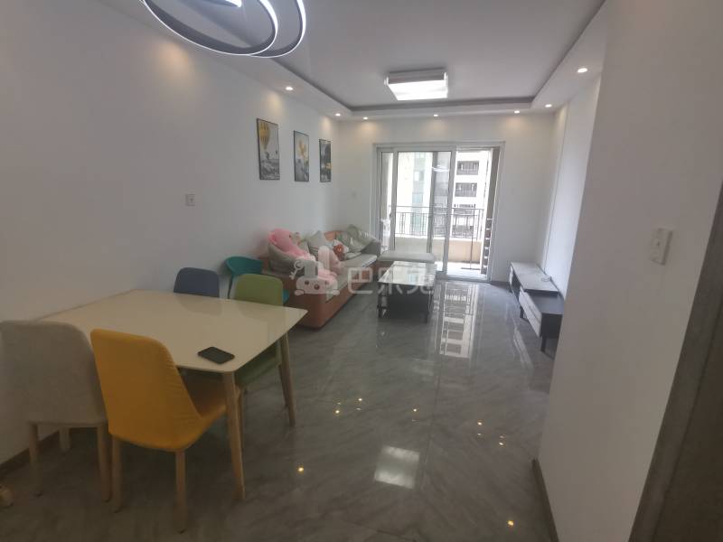 象屿都城嘉园10647009客厅图5