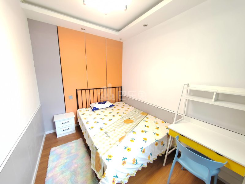 大众花园10647061卧室图8