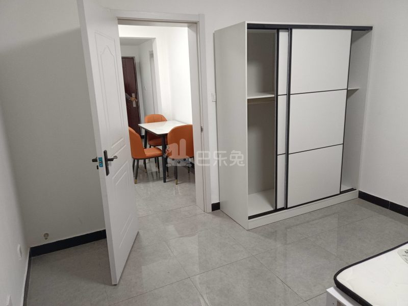 港城新苑东区（草高支路168弄）10648412卧室图3