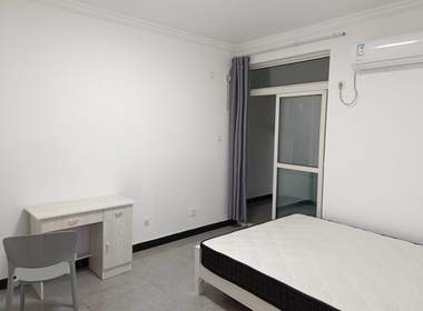 港城新苑东区（草高支路168弄） 2室1厅1卫