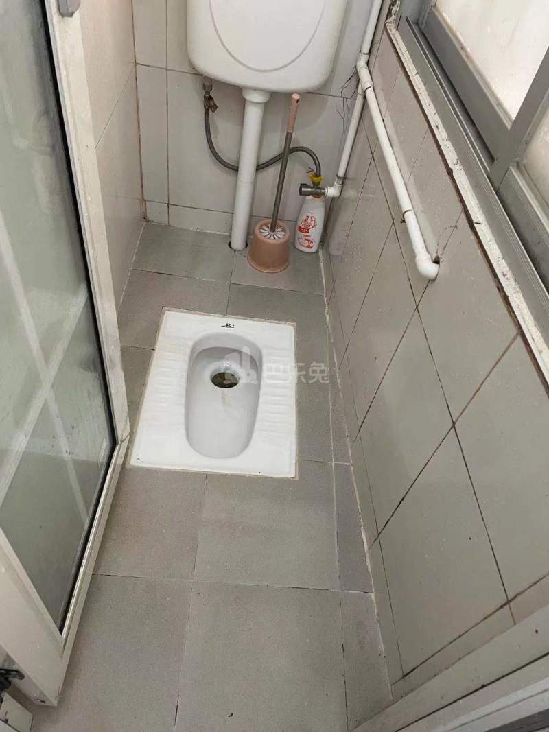 车陂村10686354卫生间图2