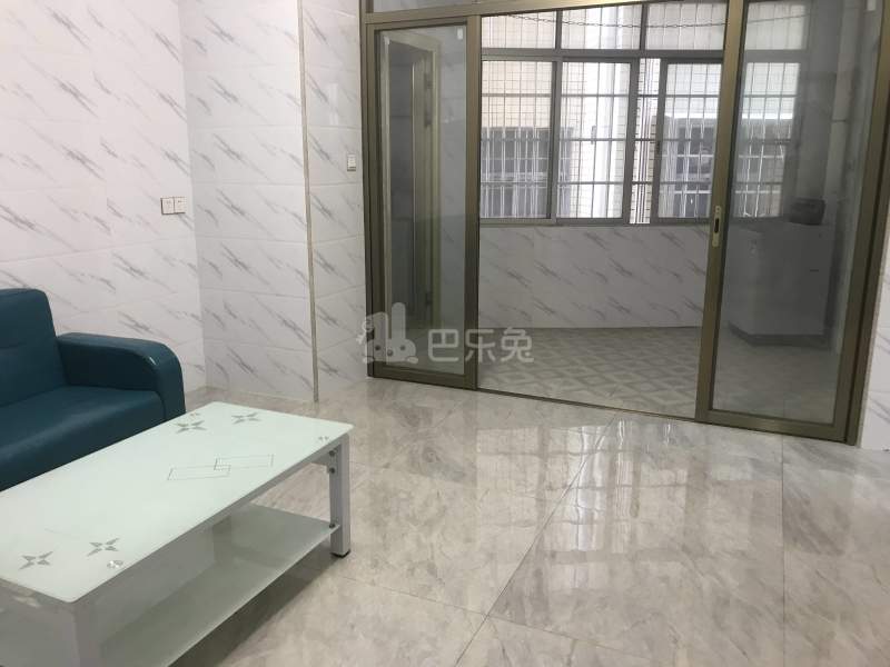 永兴村10702781客厅图0