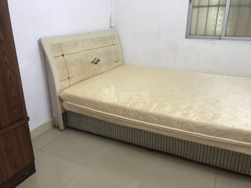 永兴村10702789卧室图0