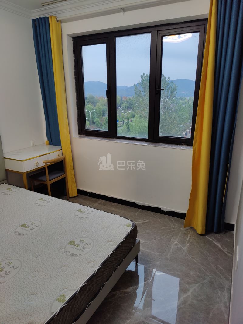 观潮华庭10728616卧室图1