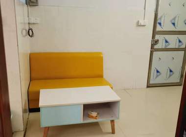 招村新街 1室1厅1卫