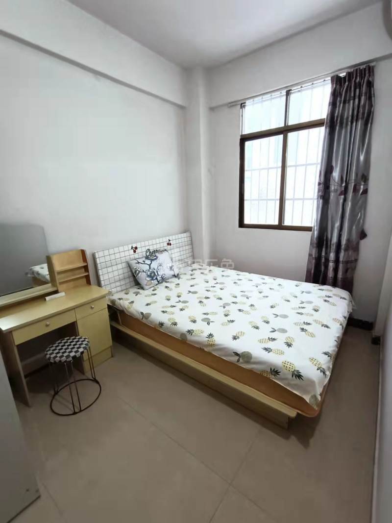 海南村10769181卧室图0