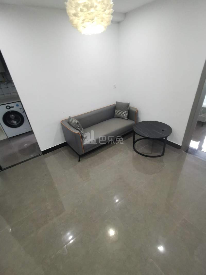 涞港星苑10775808客厅图4