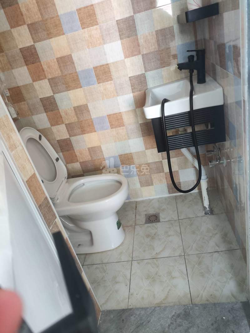 佳虹小区2期（永业路218弄）10777604卫生间图5