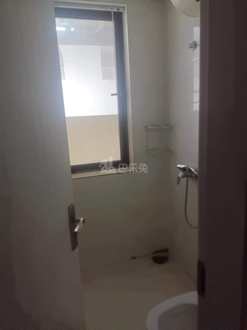 宝嘉誉府10778111卫生间图7