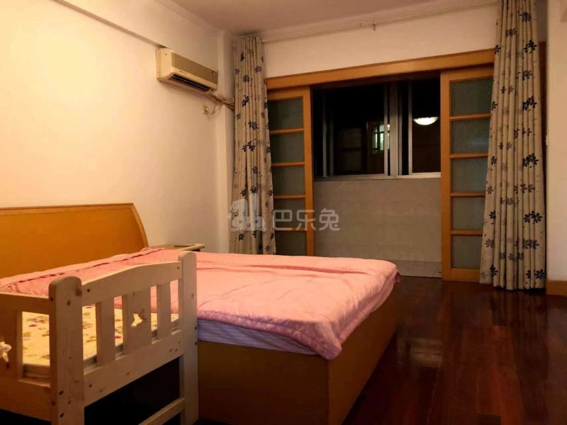 红山山庄10781114卧室图5