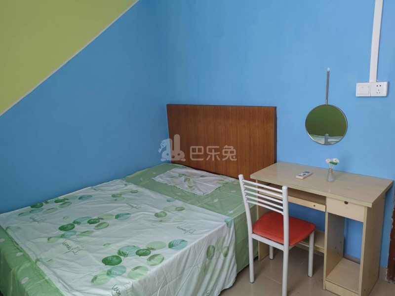 夏良村10783466卧室图1