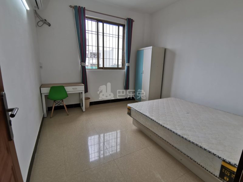 西塱村10789440卧室图2