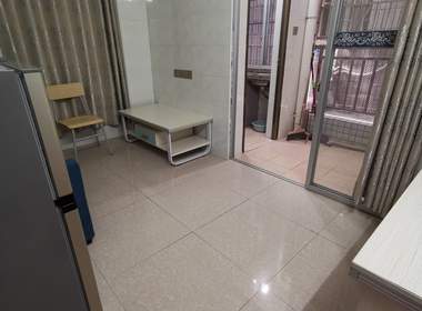 东平村 1室1厅1卫