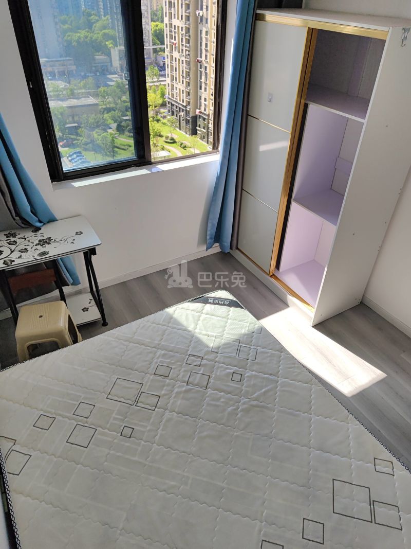 墨翠里小区（彩虹湾4期）10873250卧室图3