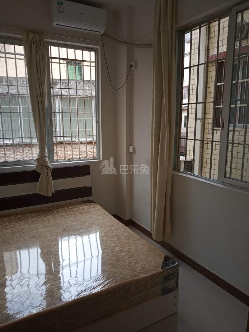 骏丰小区10874843卧室图1