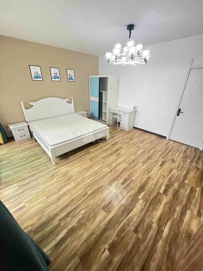 明发滨江新城三期10902412卧室图1