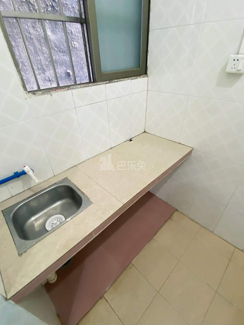 龙归南村10905346周边环境图3