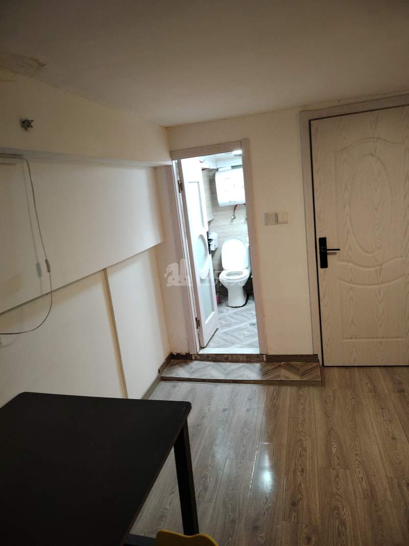 绿地卡米（嘉域生活中心）10922563卧室图2