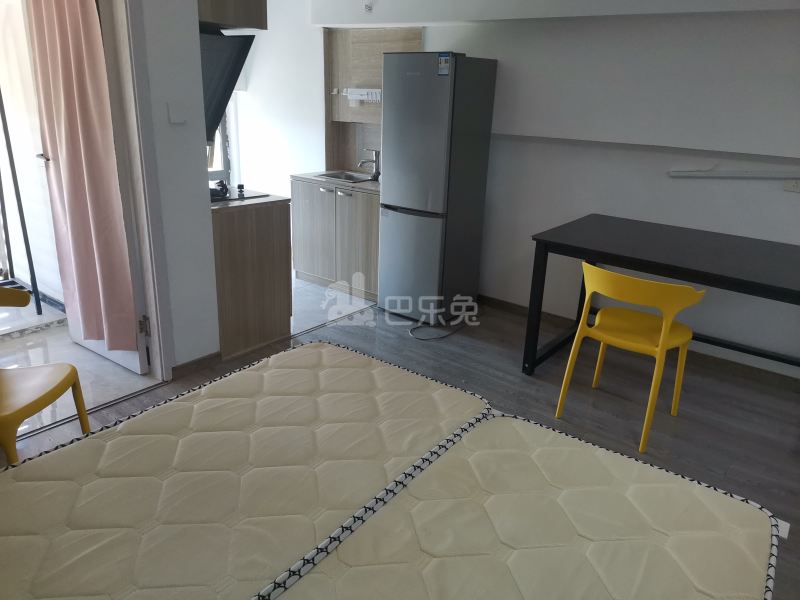 绿地卡米（嘉域生活中心）10922563卧室图1