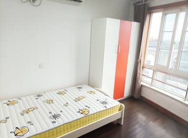 名都新城二期南区（宝城路155弄） 