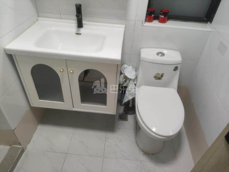 达诚雅苑10941527卫生间图5