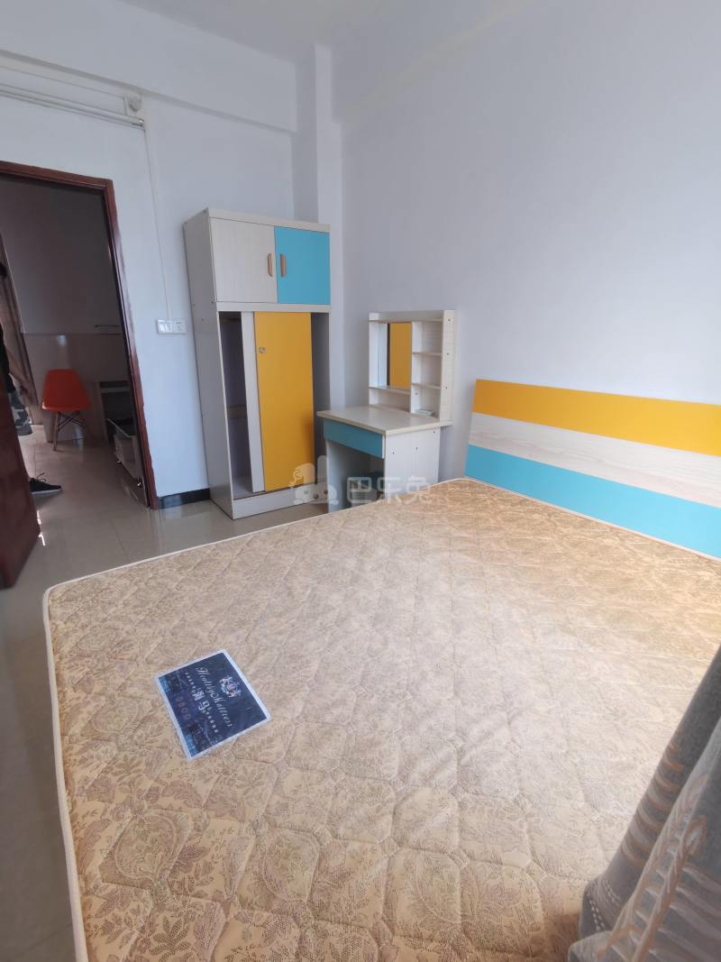 龙归南村10941961卧室图0