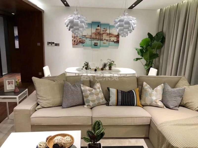 鲁能公馆10950379客厅图4