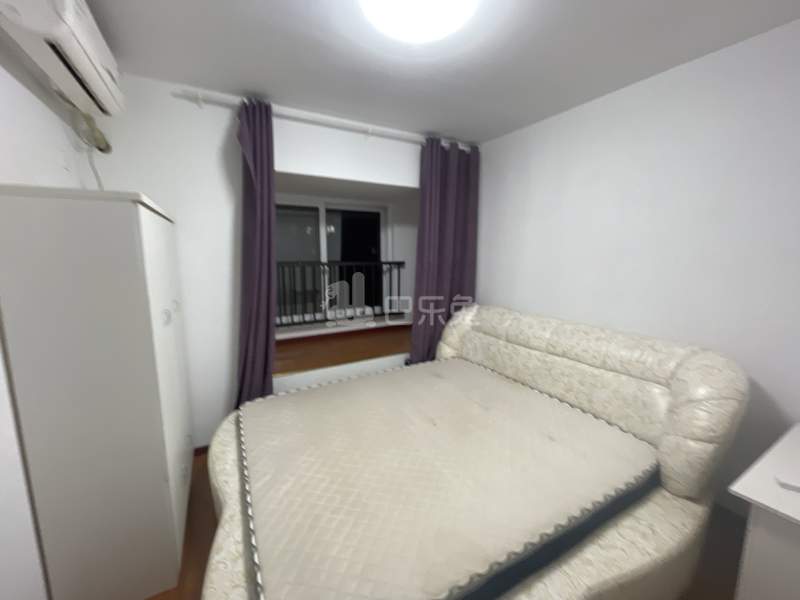 绿地象屿德馨嘉苑（苏河公园）10968067卧室图0