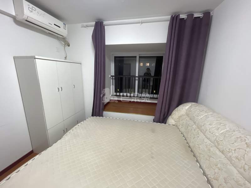 绿地象屿德馨嘉苑（苏河公园）10968067卧室图1