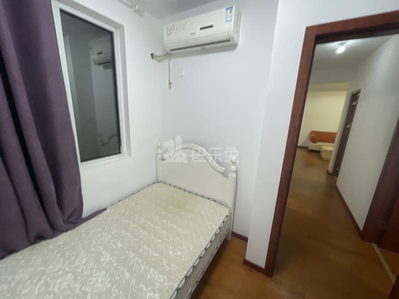 绿地象屿德馨嘉苑（苏河公园）10968067卧室图6