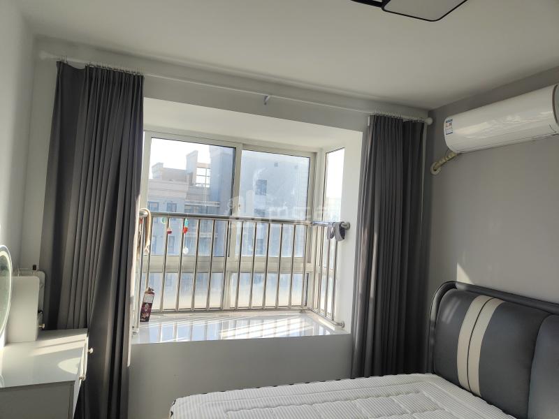 翔瑞新苑南区10983132卧室窗户图9