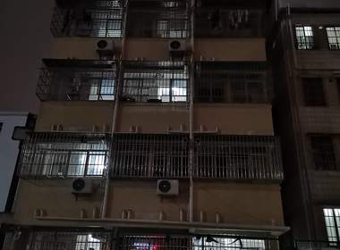 西塱村 1室0厅1卫