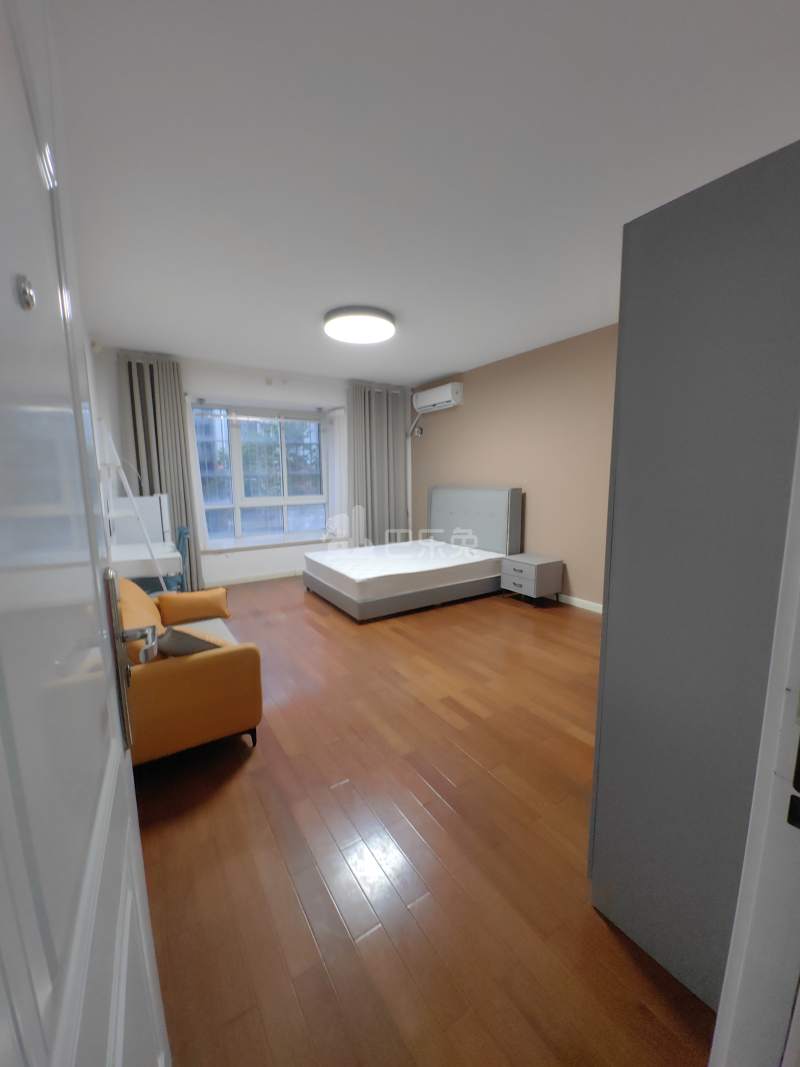 潼港七村怡心苑11012579卧室图1