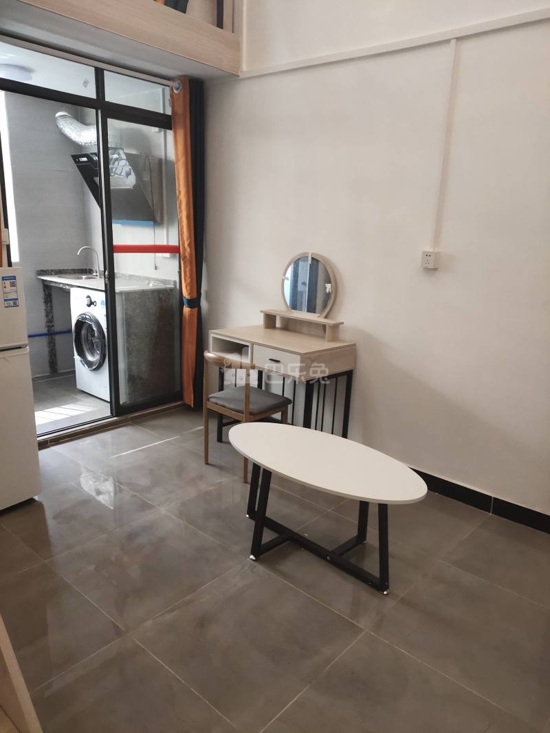 吉山庄岗山巷8号11038405卧室图3