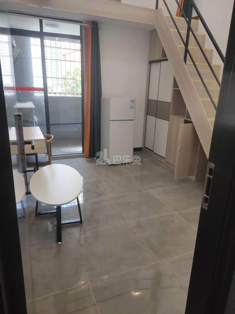 吉山庄岗山巷8号11038556卧室图0