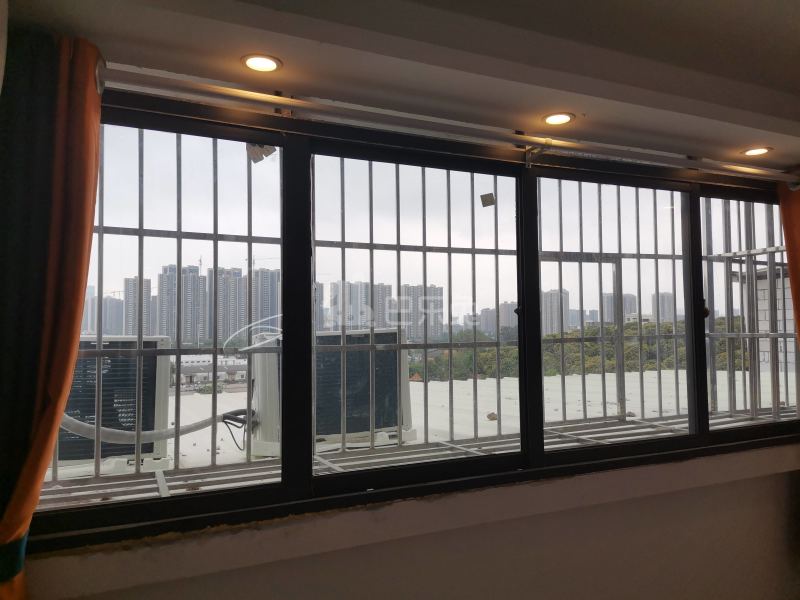 吉山庄岗山巷8号11041767卧室窗户图4