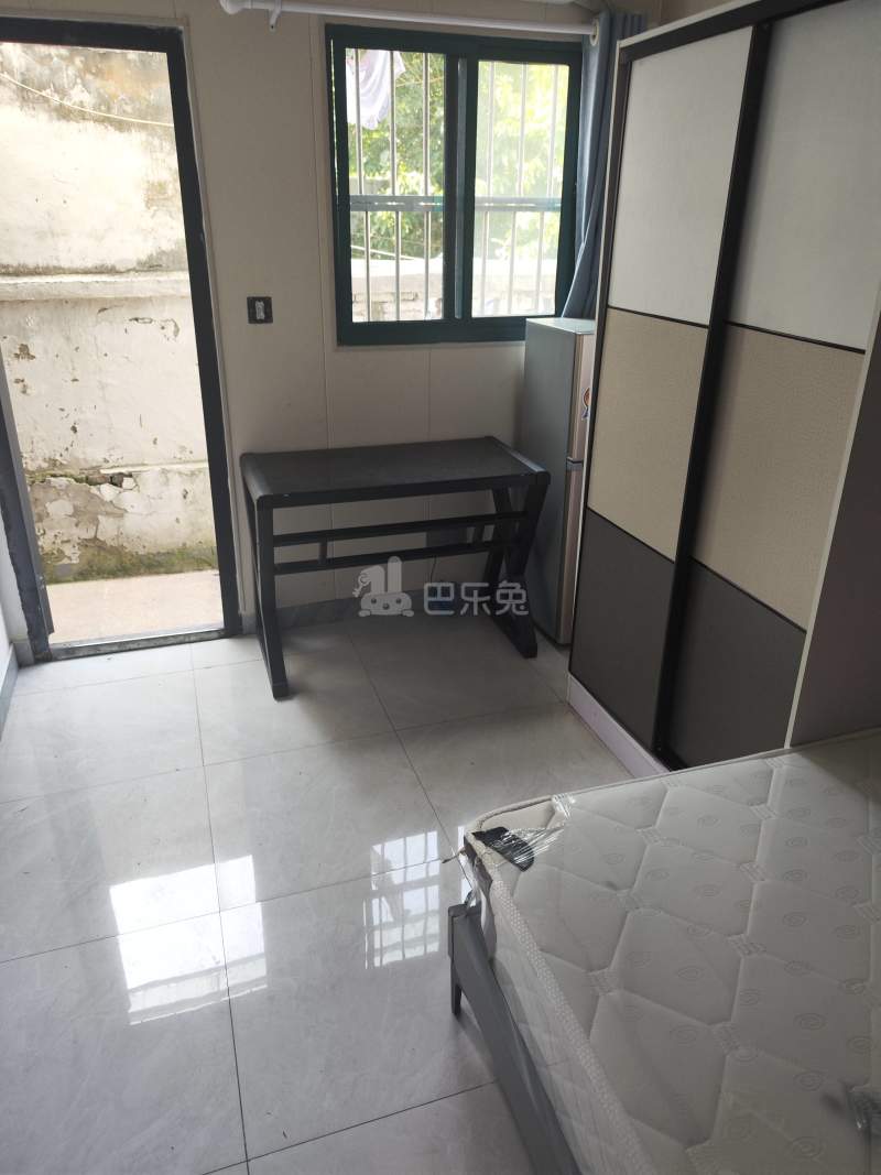 吕三村南蒋家宅（民房）11045022卧室图4